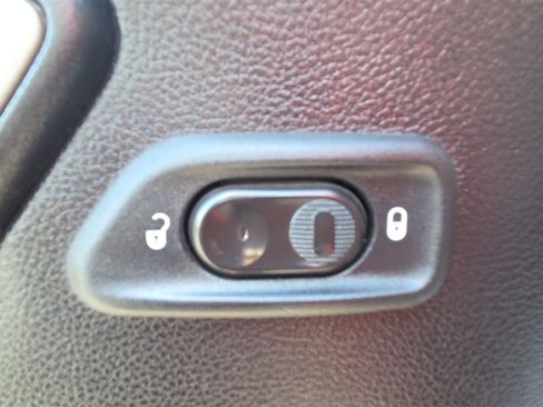 Used 2015 Jeep Wrangler Unlimited Sport w/ Quick Order Package 24S image 25