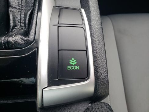 Used 2016 Honda Civic EX-T image 26