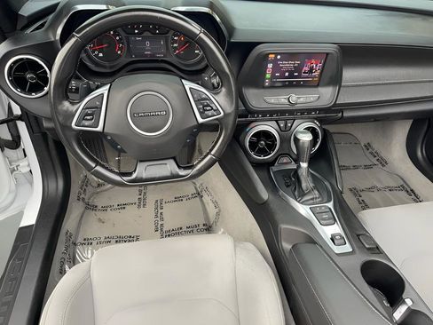 Used 2022 Chevrolet Camaro LT image 17