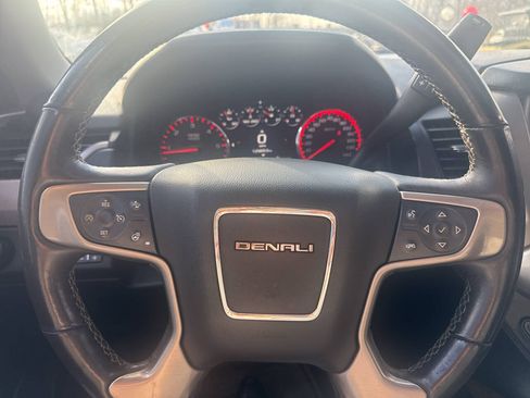 Used 2015 GMC Yukon Denali w/ Open Road Package AWD/4WD image 33