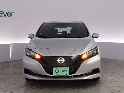 Used 2025 Nissan Leaf S FWD image 12