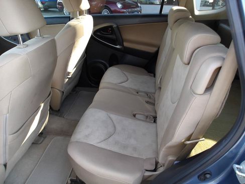 Used 2009 Toyota RAV4 4WD image 10