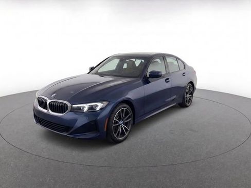 Used 2023 BMW 330i Sedan w/ Driving Assistance Package RWD image 3