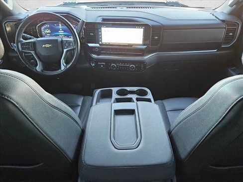 Used 2024 Chevrolet Silverado 3500 LT w/ Convenience Package image 18