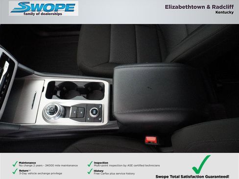 Certified 2024 Ford Explorer XLT w/ Class IV Trailer Tow Package AWD/4WD image 25