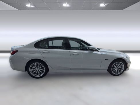 Used 2023 BMW 330e xDrive w/ Premium Package AWD/4WD image 8