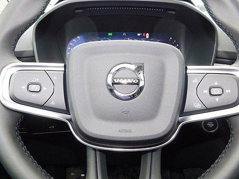New 2026 Volvo XC40 B5 Ultra w/ Climate Package AWD/4WD image 22