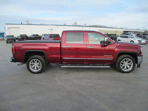 Used 2017 GMC Sierra 1500 SLT w/ SLT Premium Package image 2