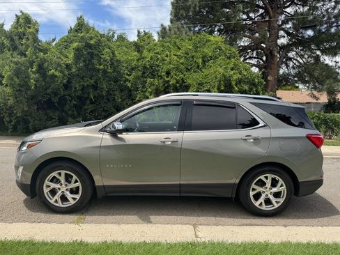 Used 2018 Chevrolet Equinox Premier FWD image 4