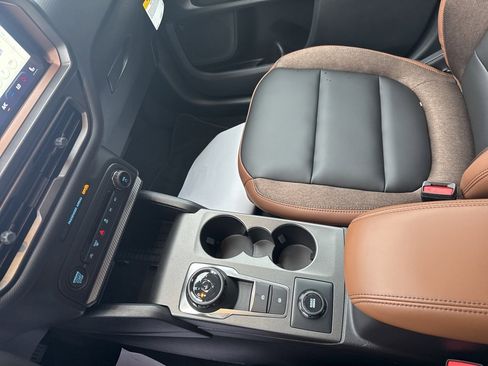 New 2025 Ford Bronco Sport Outer Banks w/ Outer Banks Tech Package+ image 36