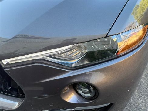 Used 2022 Maserati Levante GT image 32