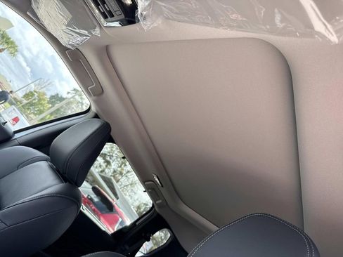 New 2026 Mitsubishi Outlander SEL FWD image 44