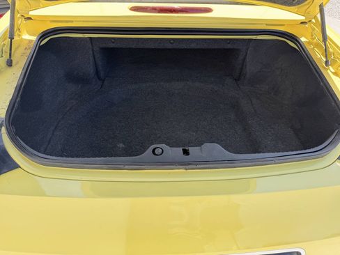 Used 2002 Ford Thunderbird RWD image 7