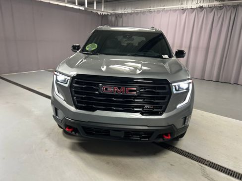New 2026 GMC Acadia AT4 image 2