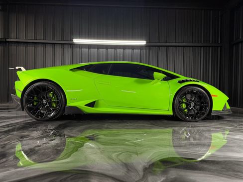 Used 2015 Lamborghini Huracan LP 610-4 AWD/4WD image 7