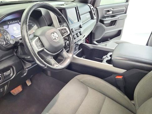 Used 2019 RAM 1500 Big Horn AWD/4WD image 14
