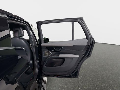 Used 2024 Mercedes-Benz EQS 450+ 4MATIC SUV w/ Exclusive Trim Package image 27