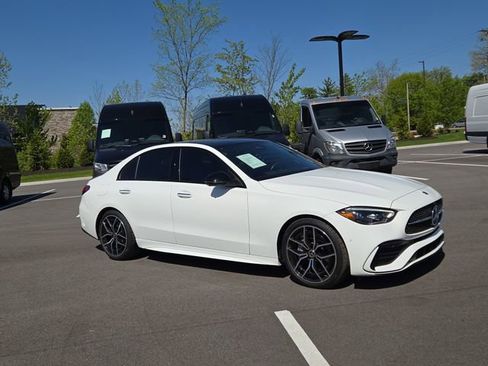 Used 2024 Mercedes-Benz C 300 4MATIC Sedan image 2