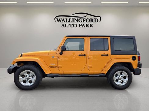 Used 2013 Jeep Wrangler Unlimited Sahara image 7