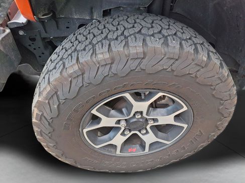 Used 2023 Jeep Wrangler Unlimited Rubicon w/ LED Lighting Group AWD/4WD image 49