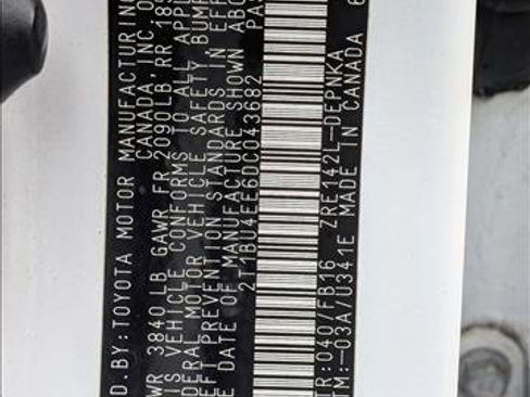 Used 2013 Toyota Corolla LE image 20