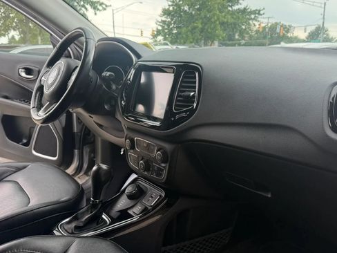 Used 2019 Jeep Compass Limited w/ Safety & Security Group AWD/4WD image 12