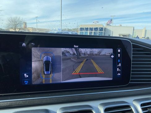 Used 2024 Mercedes-Benz GLE 450e 4MATIC image 21