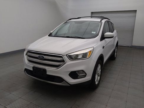 Used 2018 Ford Escape SE w/ SE Sync 3 Package AWD/4WD image 15