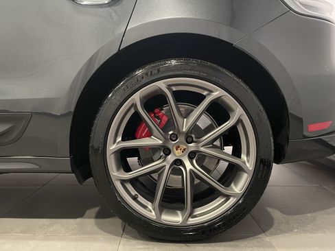 Used 2022 Porsche Macan GTS AWD/4WD image 8