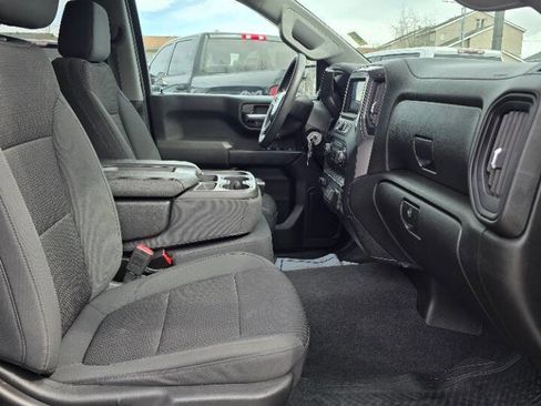 Used 2020 Chevrolet Silverado 1500 Custom w/ Custom 2.7L Value Package AWD/4WD image 19