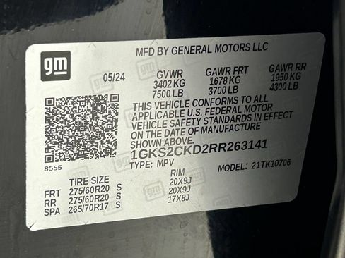 Used 2024 GMC Yukon AT4 w/ Technology Package AWD/4WD image 38