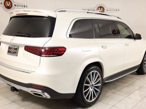 Used 2023 Mercedes-Benz GLS 580 4MATIC image 3