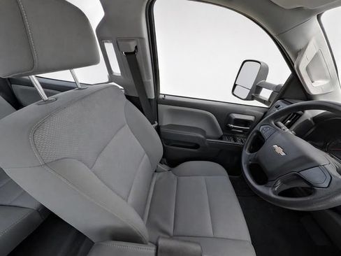 Used 2019 Chevrolet Silverado 3500 W/T AWD/4WD image 17