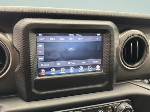 Used 2023 Jeep Wrangler Unlimited Sport AWD/4WD image 19