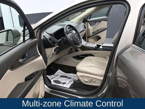 Used 2018 Lincoln MKX Select FWD image 18
