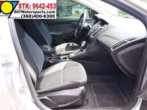 Used 2012 Ford Focus SE FWD image 21