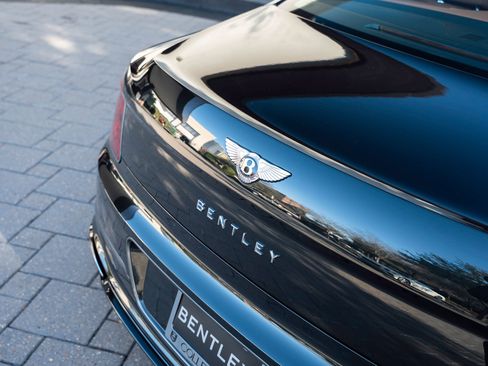 Used 2025 Bentley Flying Spur Plug-In Hybrid AWD/4WD image 50