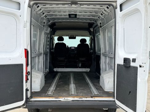 Used 2023 RAM ProMaster 2500 FWD image 26