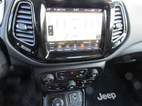 Used 2021 Jeep Compass Limited w/ Sun and Sound Group image 26