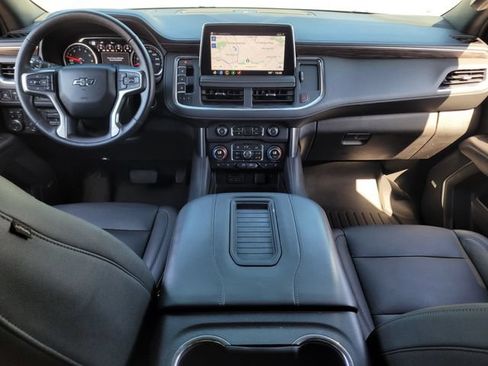 Used 2021 Chevrolet Suburban Z71 w/ Z71 Off-Road Package AWD/4WD image 12