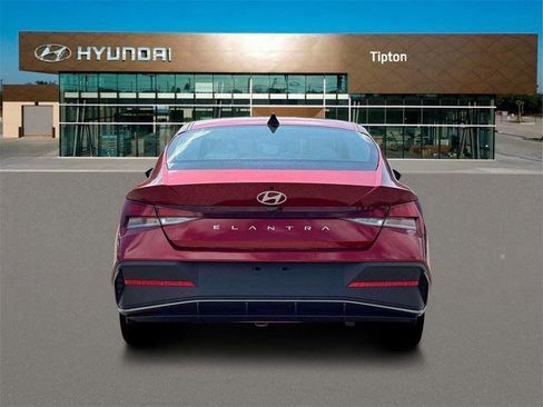New 2026 Hyundai Elantra SE w/ Cargo Package image 6