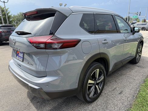 Used 2025 Nissan Rogue SL w/ SL Premium Package AWD/4WD image 5