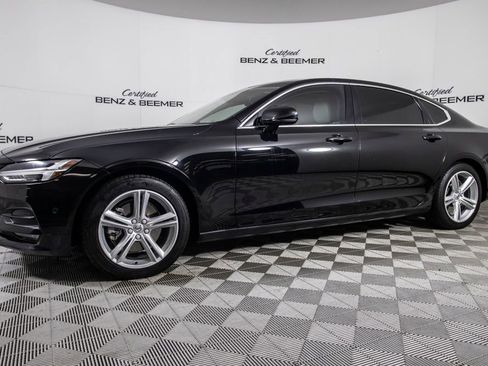 Used 2018 Volvo S90 T5 Momentum w/ Convenience Package image 9