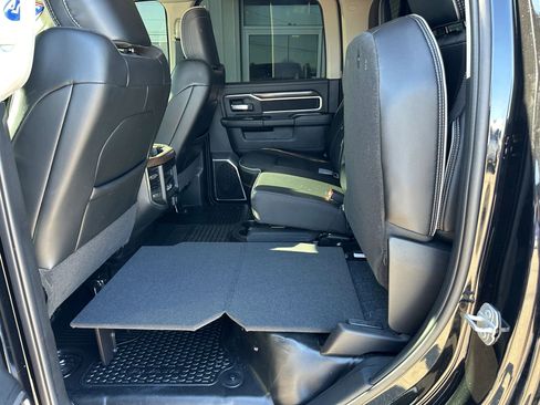 Used 2024 RAM 4500 Laramie image 34