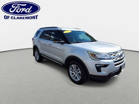 Used 2018 Ford Explorer XLT w/ Equipment Group 201A AWD/4WD image 2