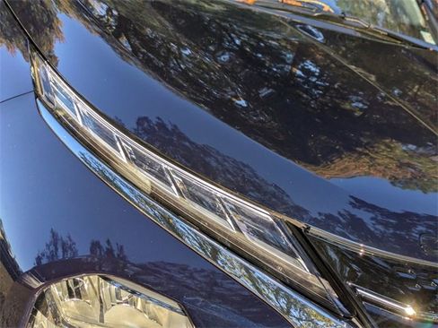 New 2025 Mitsubishi Outlander SEL image 9