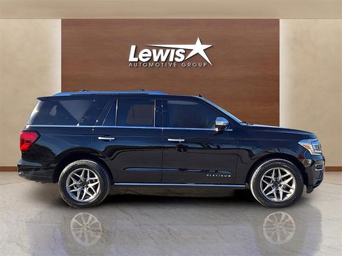 Used 2023 Ford Expedition Platinum image 5