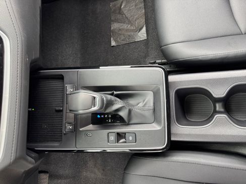 Certified 2026 Toyota Corolla Cross XLE FWD image 15