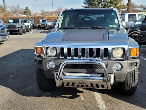 Used 2008 HUMMER H3 Luxury image 2