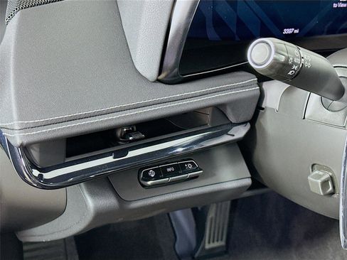 Used 2025 Chevrolet Corvette Stingray Preferred Conv w/ Stealth Interior Trim Package image 10